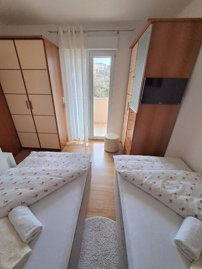Apartment Angie Trogir Exterior photo